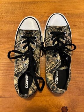 Converse Chuck Taylor Low Unisex Cash Money Print Sneakers W8 M6